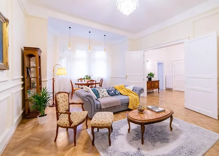 Kastely Διαμέρισμα Έγκερ